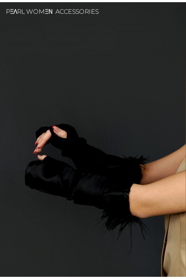FURRY GLOVES